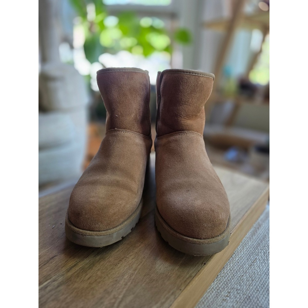 UGG Classic Mini II Boots Women's Size 7 Chestnut Brown Suede Sheepskin 1016222